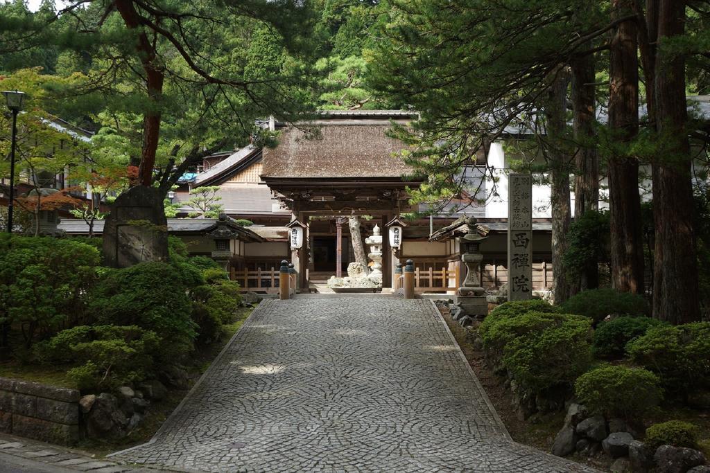 Koyasan Shukubo Saizenin Hotel Eksteriør billede